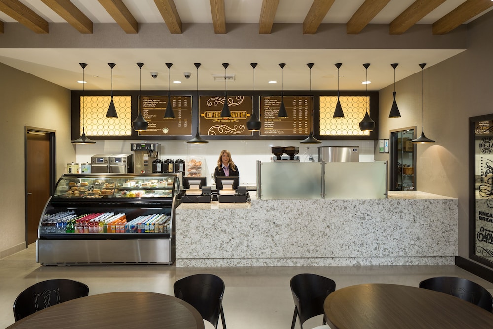 Parkwest Bicycle Casino - photo 25