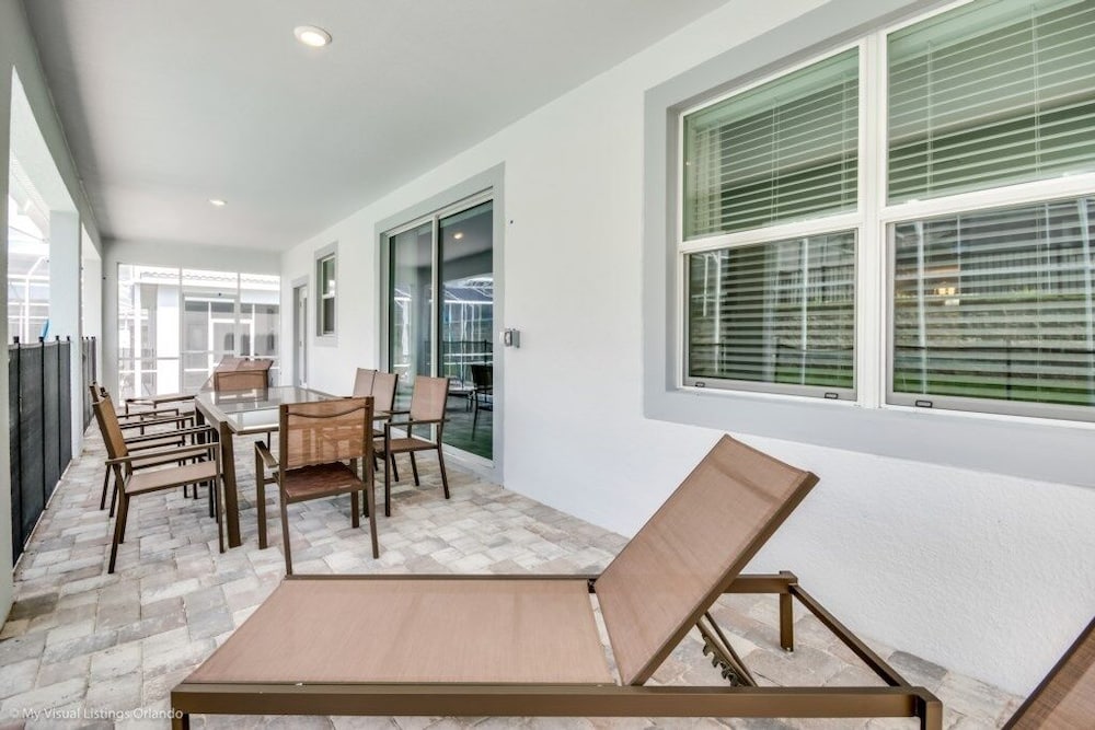 Large 8 Bed 5 Bath Home Champions Gate Golf Resort 8 Bedroom Villa by Redawning - photo 57