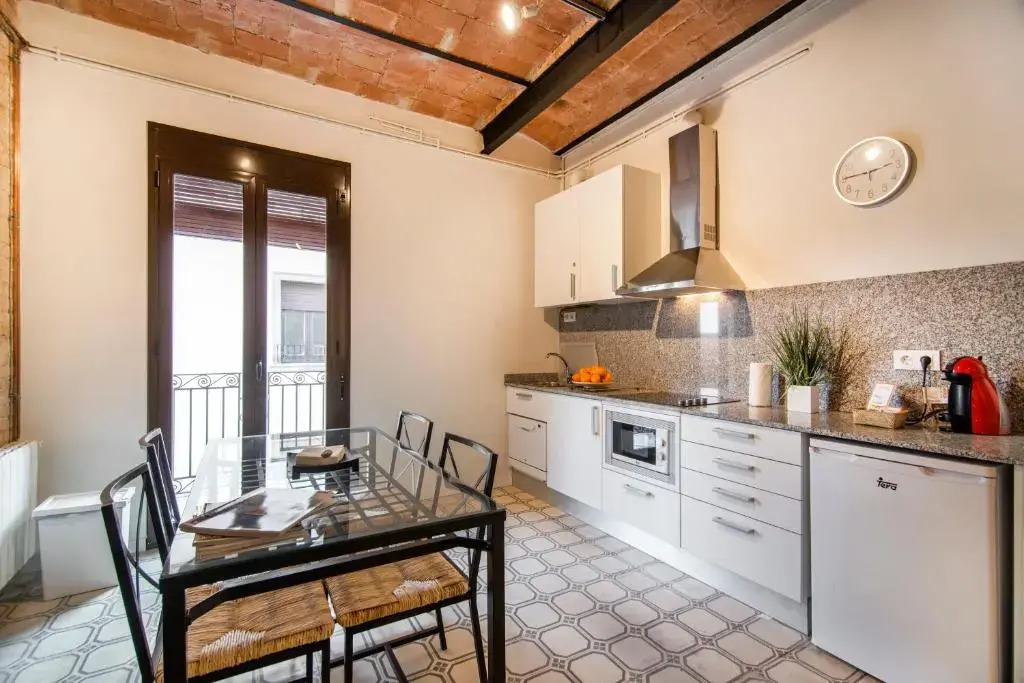 Apartment Sagrada Familia — 4-Star Luxury Hotel in Barcelona, Spain