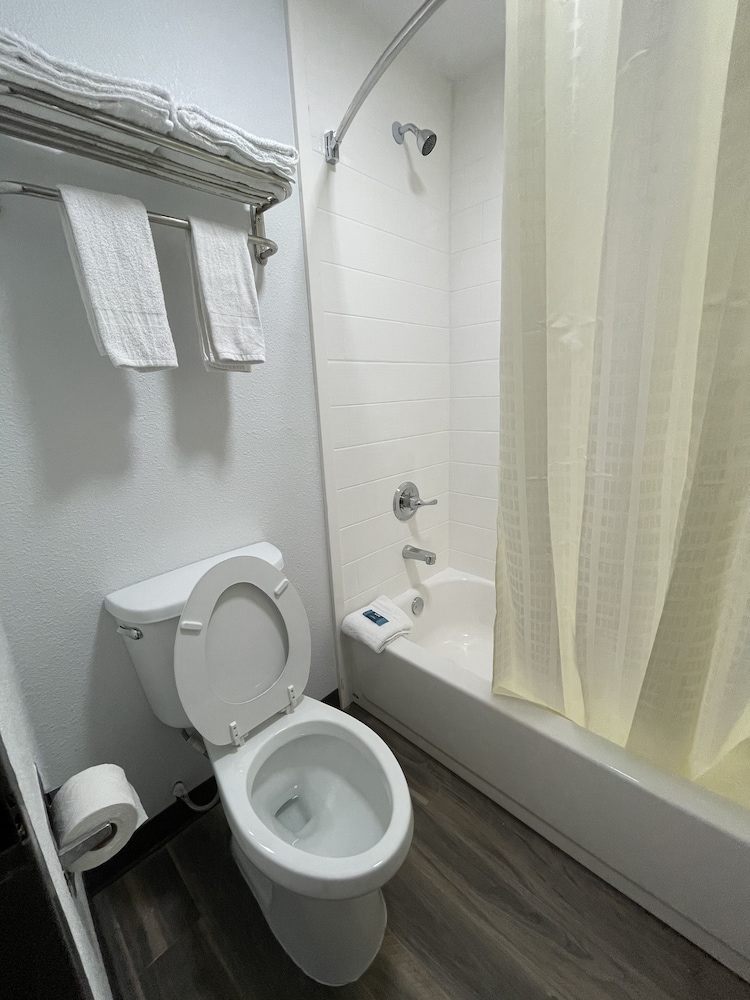 Dreamland Inn - photo 13