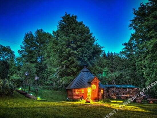 Wald Hotel Garni — Neunkirchen