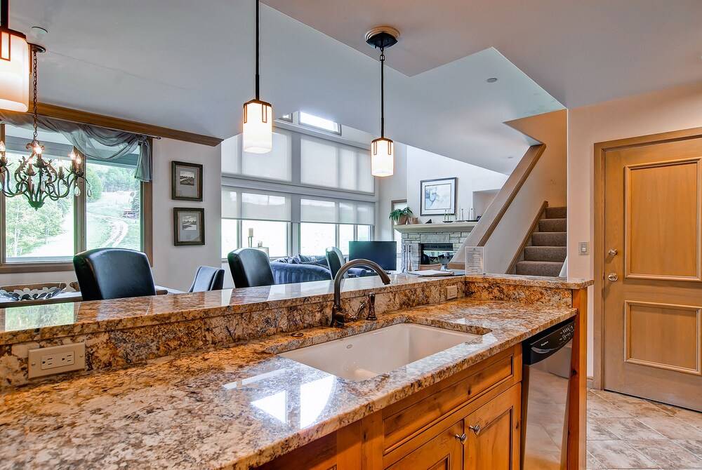 Highlands Slopeside by East West Hospitality - photo 198
