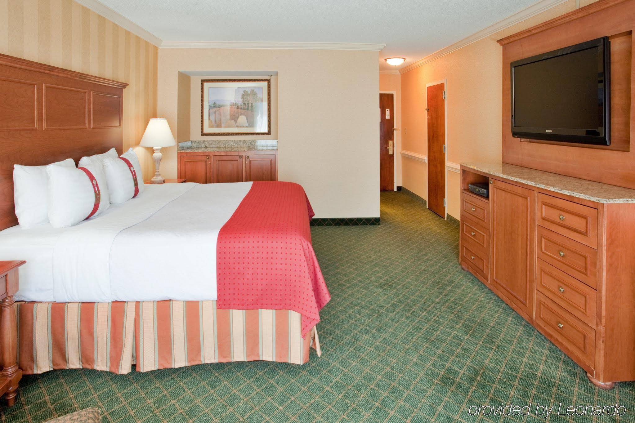 Holiday Inn University Blacksburg - photo 30