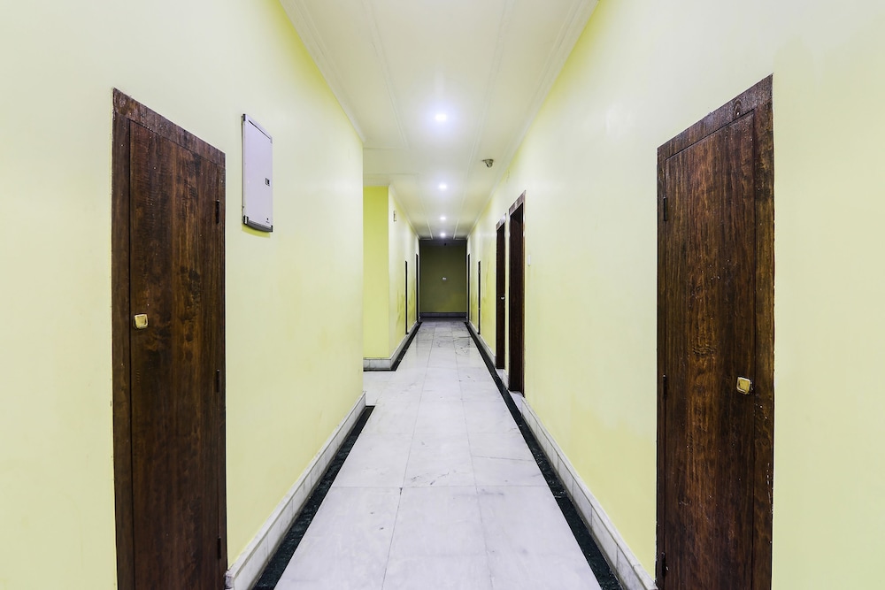 Oyo 27675 Hotel Am Palace — Raha — photo 5