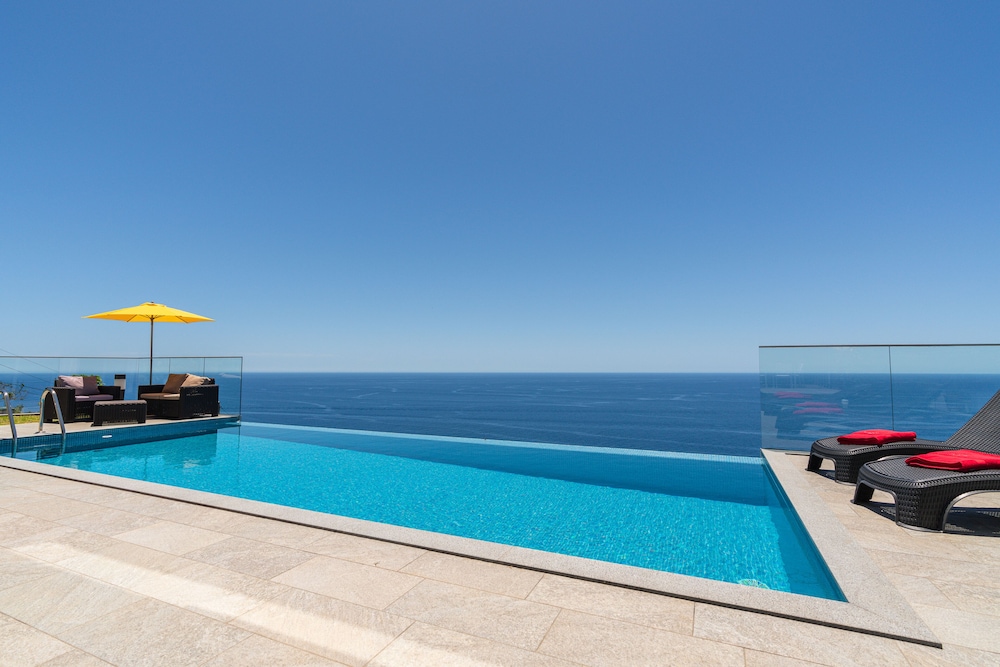 Sonho do Oceano - carbon neutral hotel in Ribeira Brava