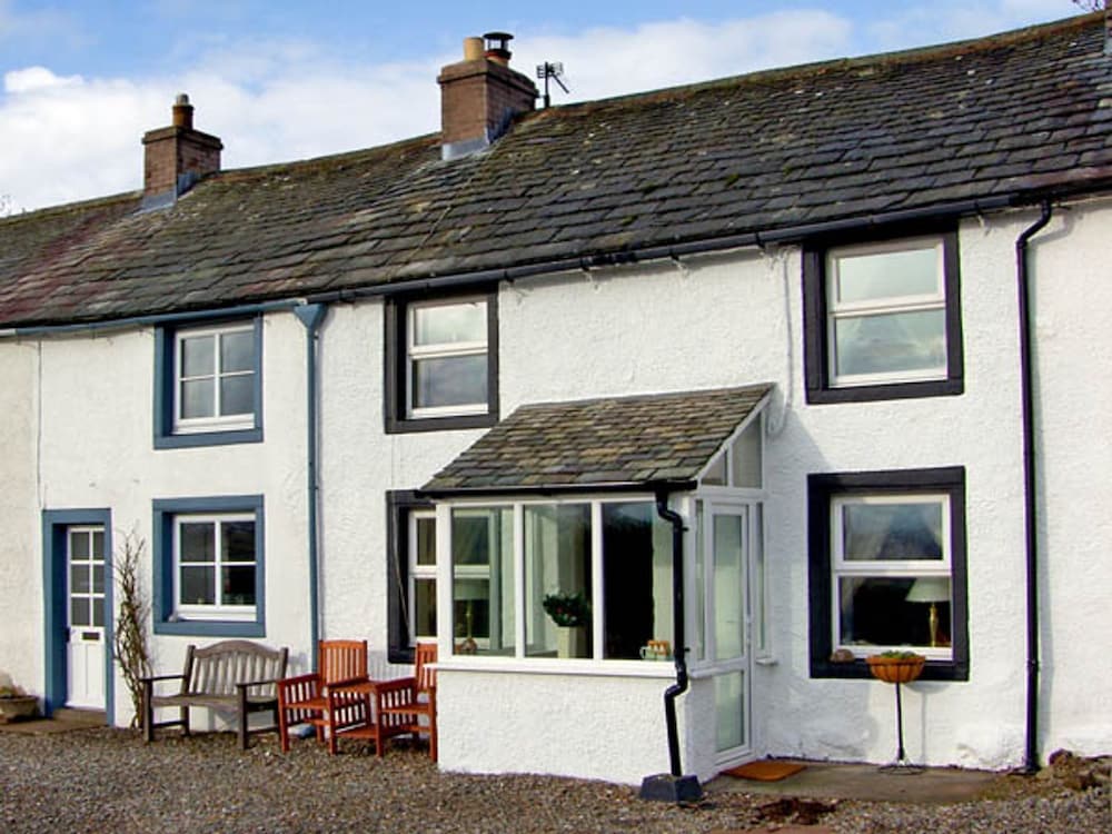 2 Mellfell View — 4-Star Luxury Hotel in Penrith, United Kingdom