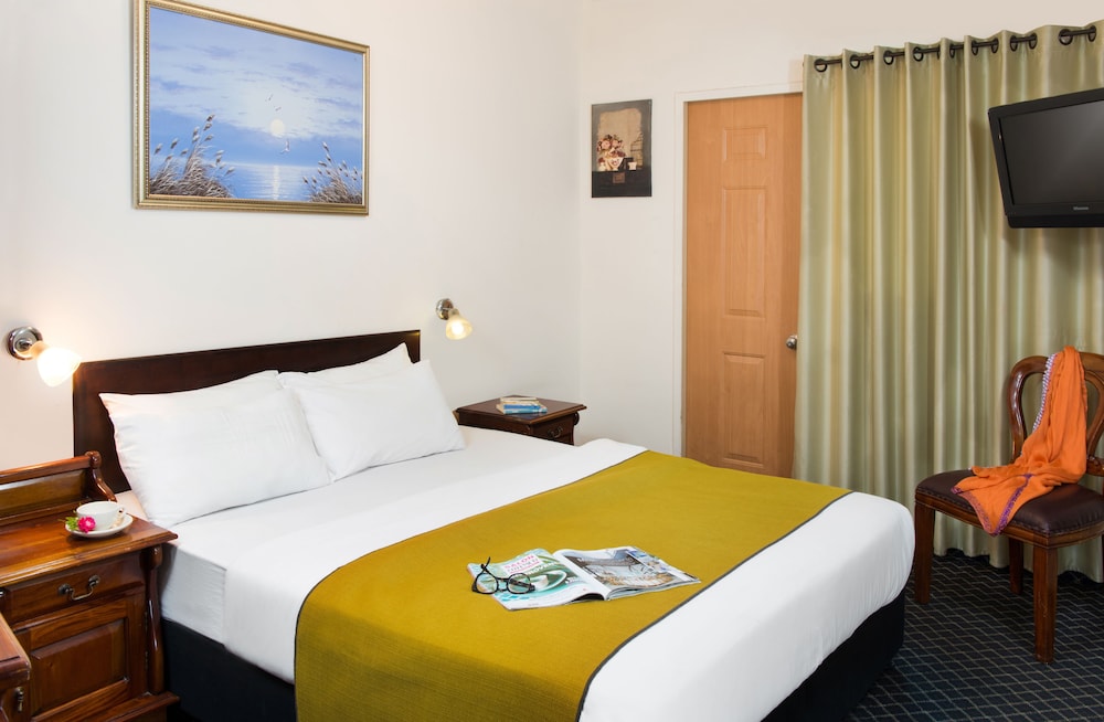 Sun City Hotel - last minute hotel in Tel Aviv