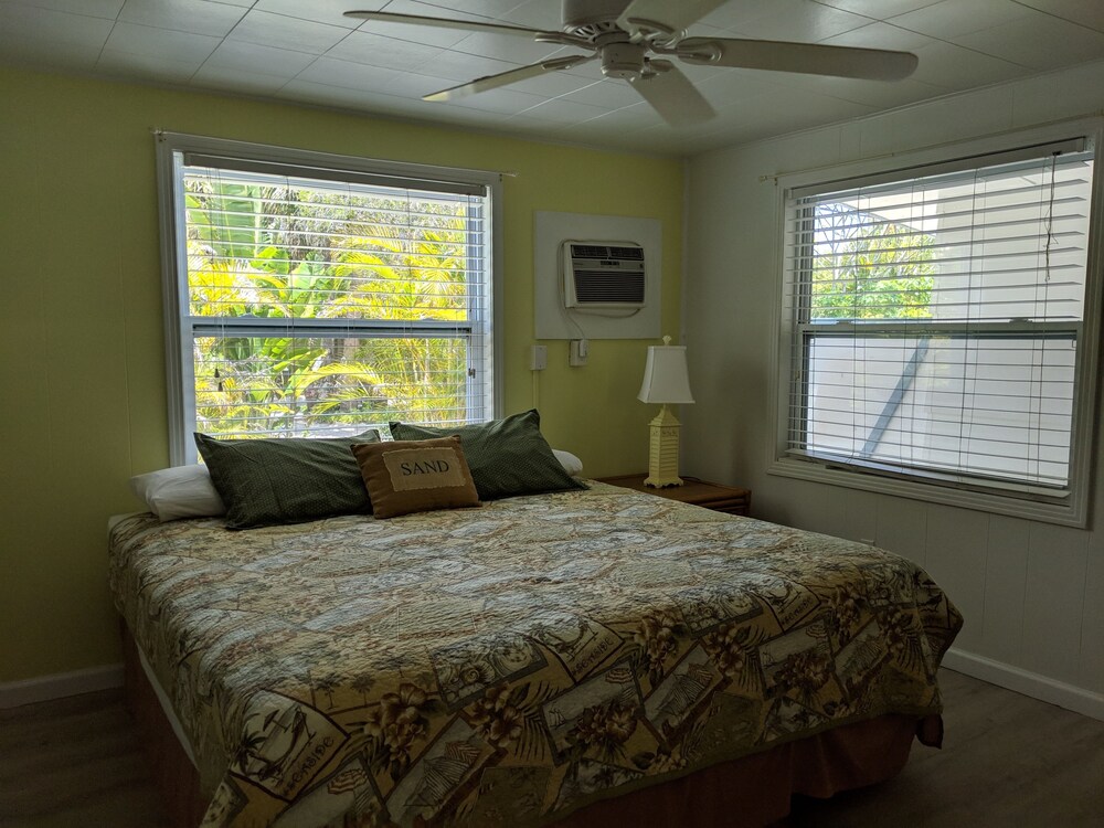 Tropical Winds Motel & Cottages - photo 24