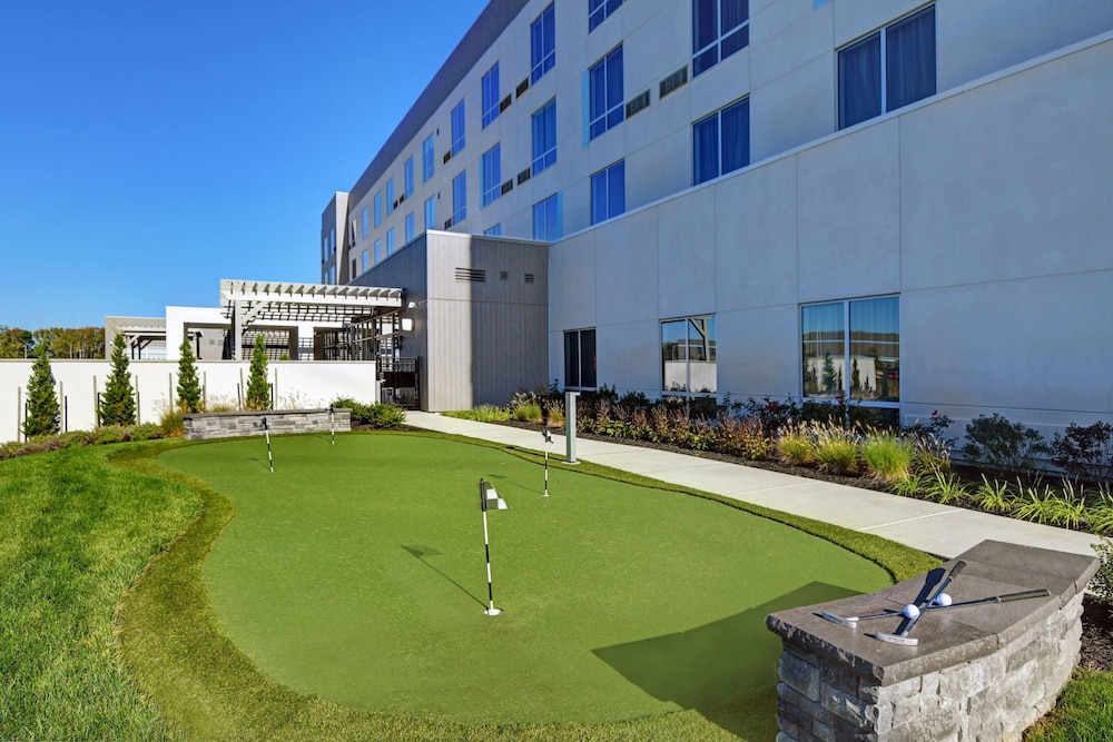 Courtyard by Marriott Hamilton - photo 21