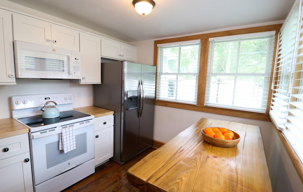 Sweetwater Branch Inn - photo 91