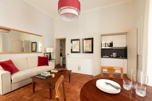 Pantheon Delightful Apartment — 4-Star Luxury Hotel in Rome, Italy