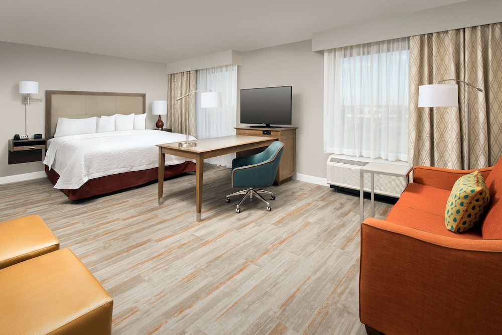 Hampton Inn & Suites San Antonio Lackland AFB SeaWorld - photo 10