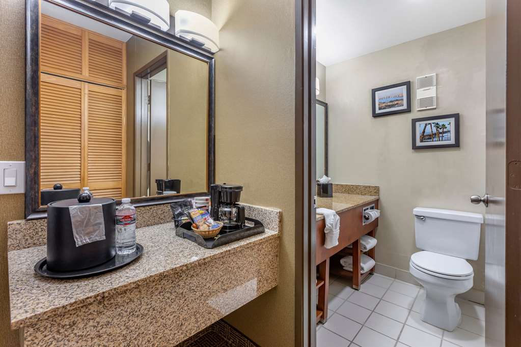 Comfort Inn Escondido San Diego North County - photo 32