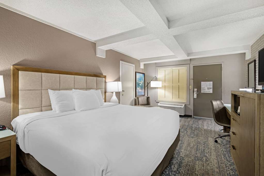 Best Western Savannah Historic District - photo 15