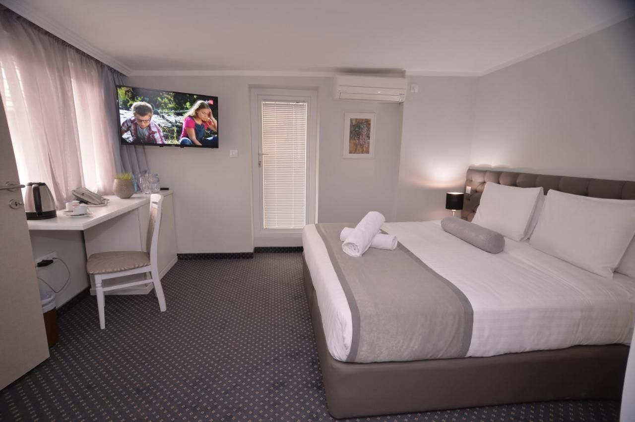 Alexandar Square Apartments — 4-Star Luxury Hotel in Skopje, Republic of Macedonia