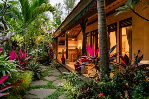 Wana Ubud Eco Villa — 4-Star Luxury Hotel in Ubud, Indonesia