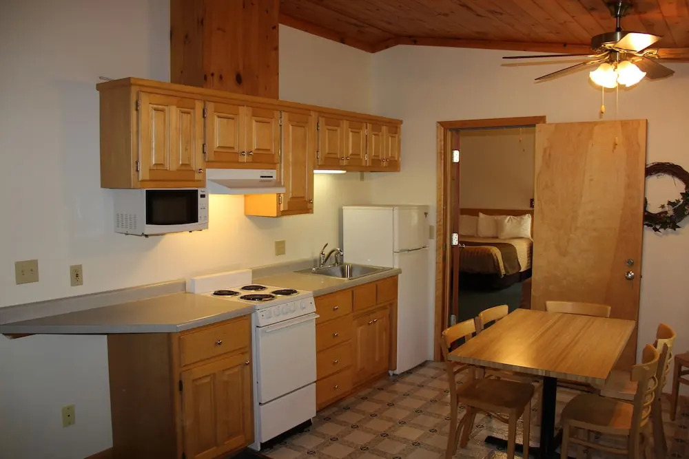 Superior Ridge Resort Motel - photo 12