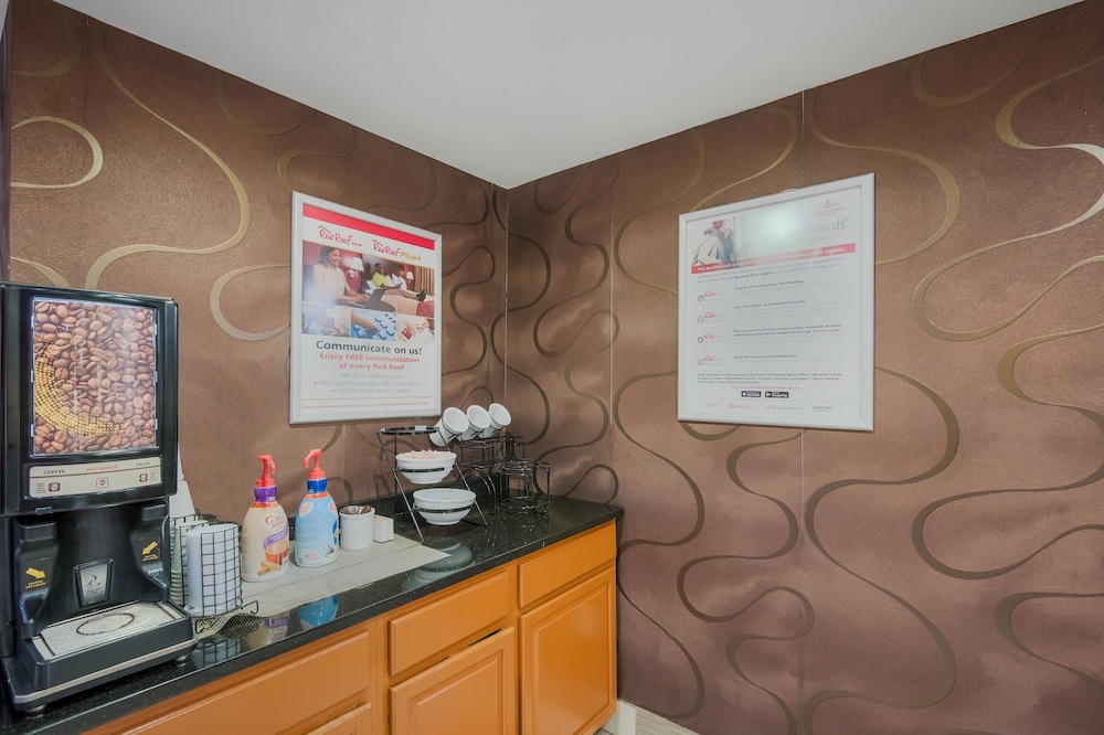 Red Roof Inn Fairfield - photo 25