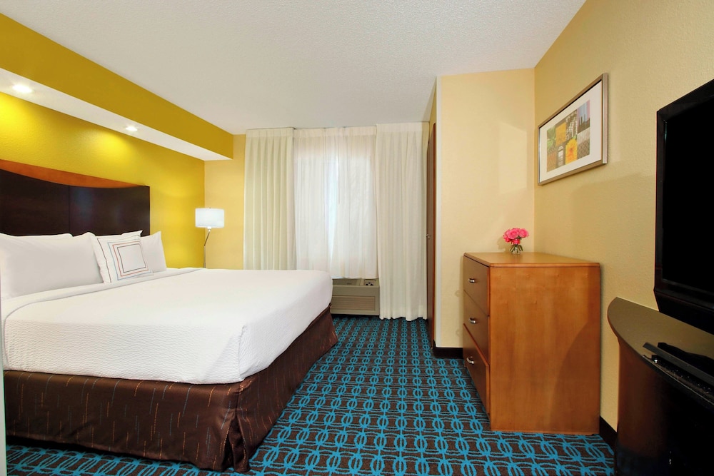 Fairfield Inn & Suites by Marriott Colorado Springs South - photo 9