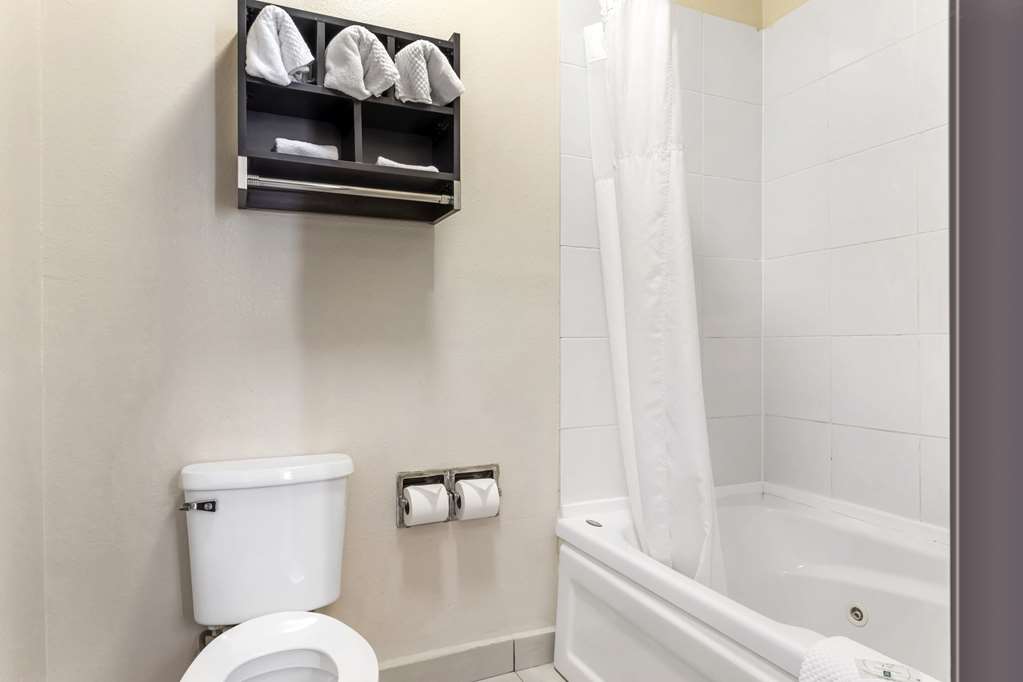 Quality Inn & Suites Wichita Falls I 44 - photo 33