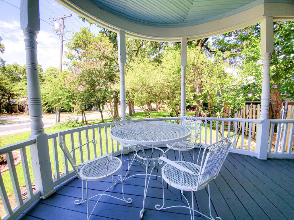 The Gallery House Boutique Hotel - photo 8