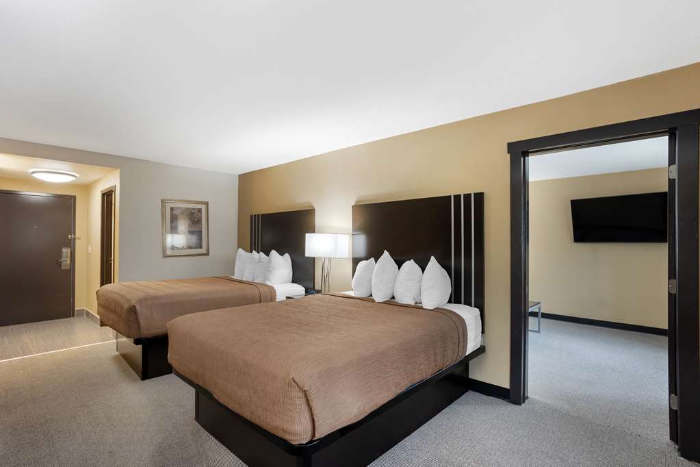 Best Western Plus Reading Inn & Suites - photo 23