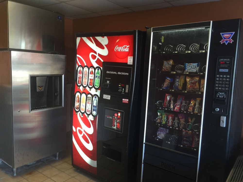 Americas Best Value Inn Garden City - photo 24