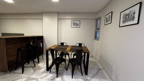 2 De Abril Apartamento — 4-Star Luxury Hotel in San Miguel De Tucuman, Argentina