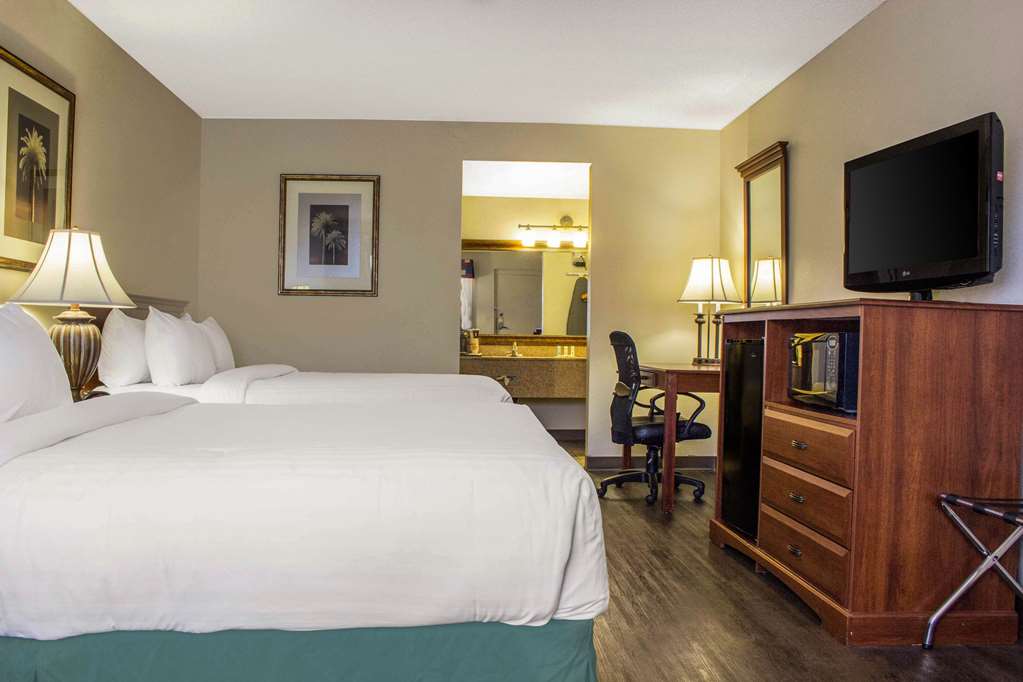 Quality Inn Benson I 10 Exit 304 - photo 20