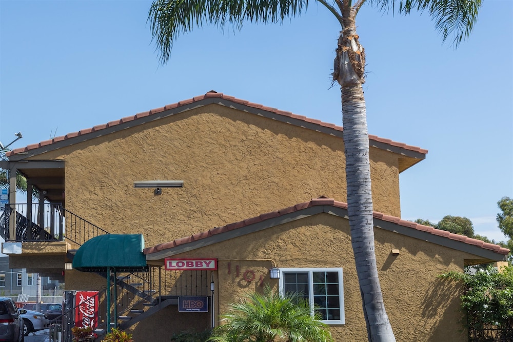 Motel 6 San Diego CA Southbay - photo 32