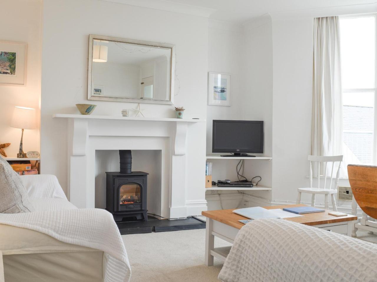 Caerleon Cottage — 4-Star Luxury Hotel in Salcombe, United Kingdom