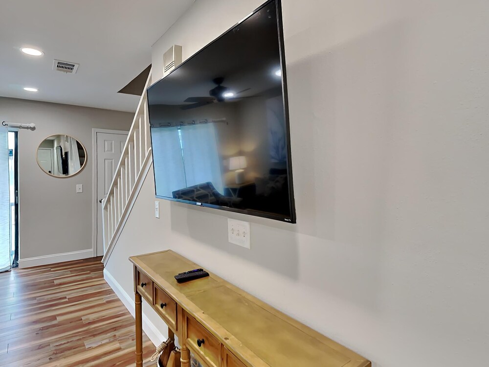 Commodores Landing 214 Stay Salty — 4-Star Luxury Hotel in Fort Walton Beach, United States