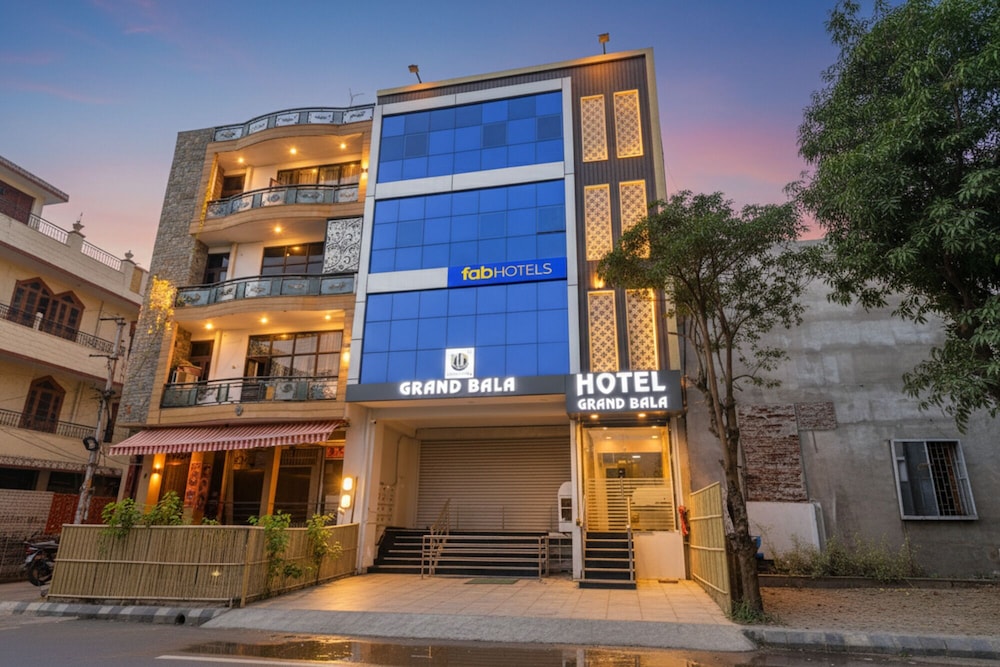 Fabhotel Grand Bala - last minute hotel in Jaipur