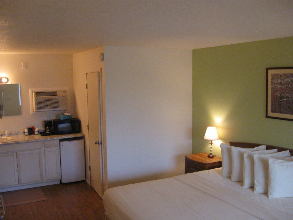The Country Inn of Eureka Springs - photo 5