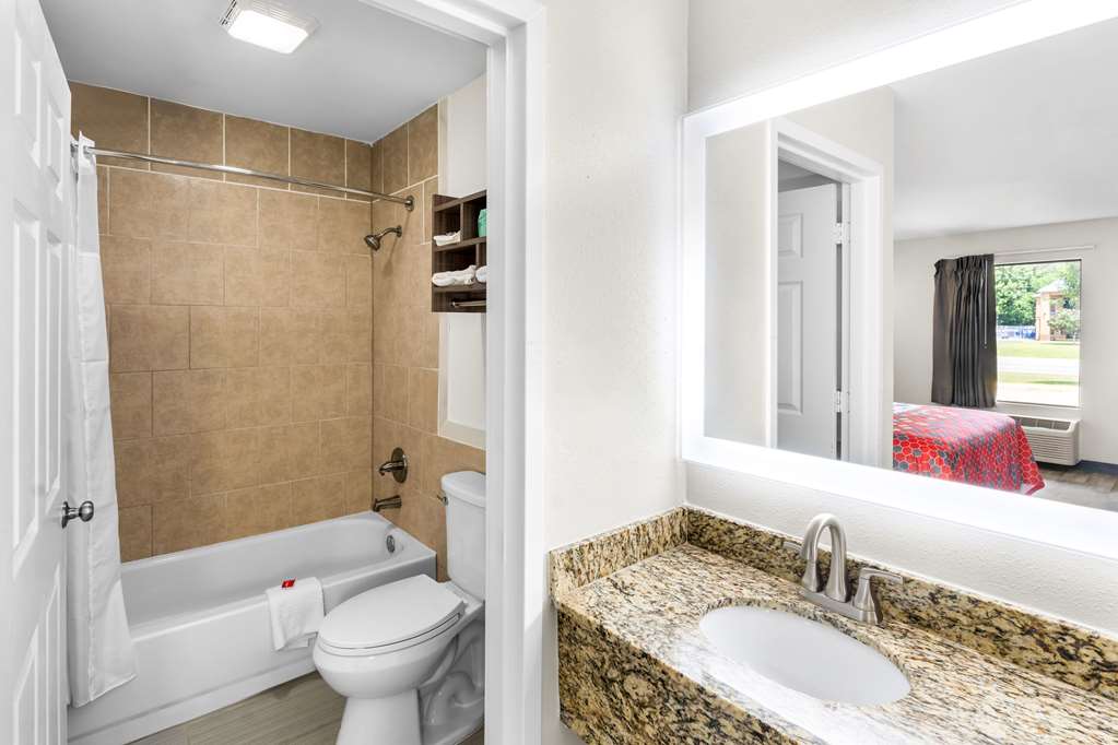 Magnuson Hotel Ocean Springs - photo 23