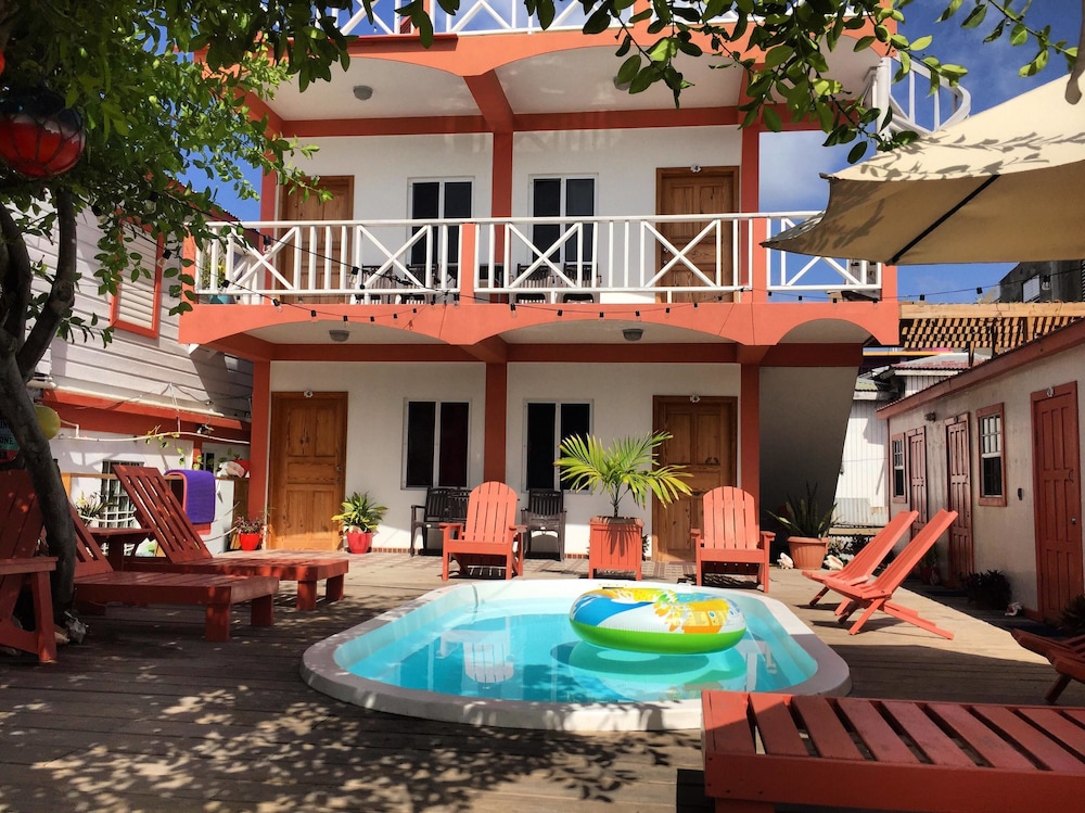 Ambergris Sunset Hotel in San Pedro, Belize