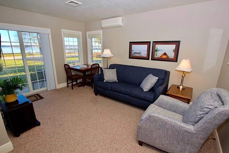 Baileys Harbor Yacht Club Resort - photo 23