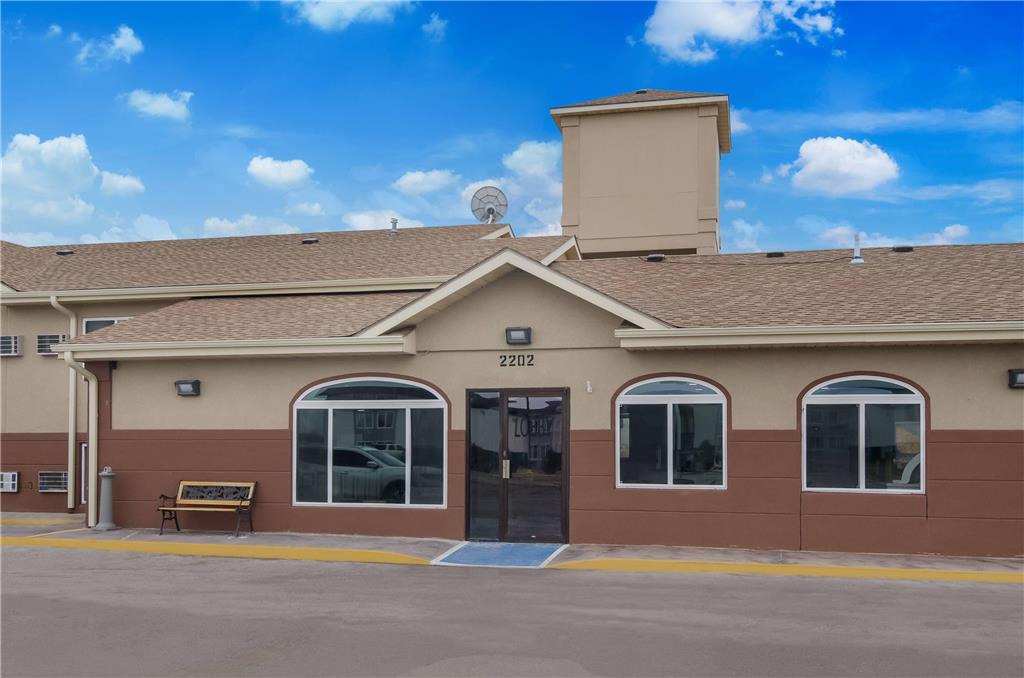 Econo Lodge Scottsbluff NE - photo 2