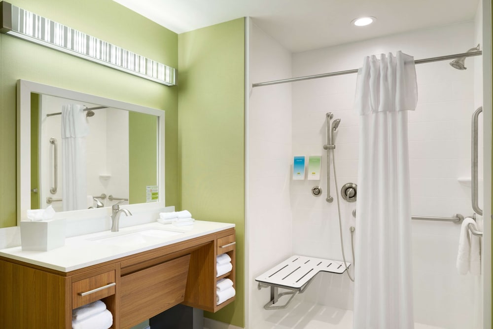 Home2 Suites by Hilton Charlotte Airport - photo 21