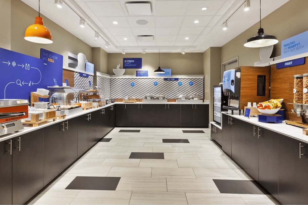 Holiday Inn Express & Suites Jersey City Holland Tunnel by IHG - photo 31