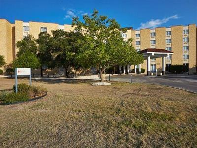 Holiday Inn Express Bldg 592 On Jbsa - photo 2