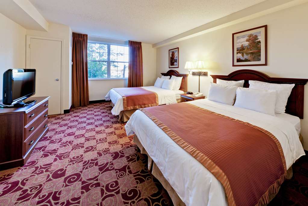 Hawthorn Suites by Wyndham Louisville East - photo 11