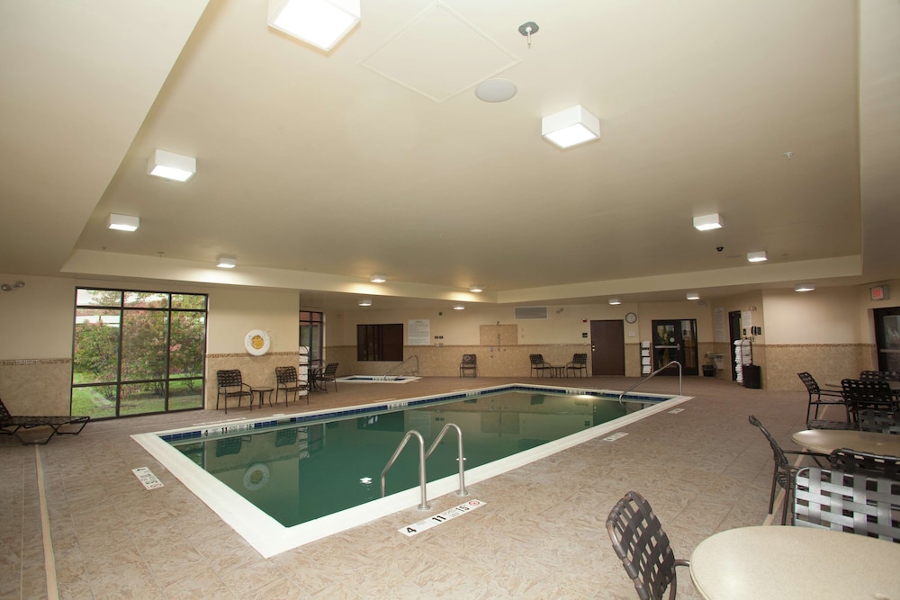 Hampton Inn Elmira Horseheads - photo 46