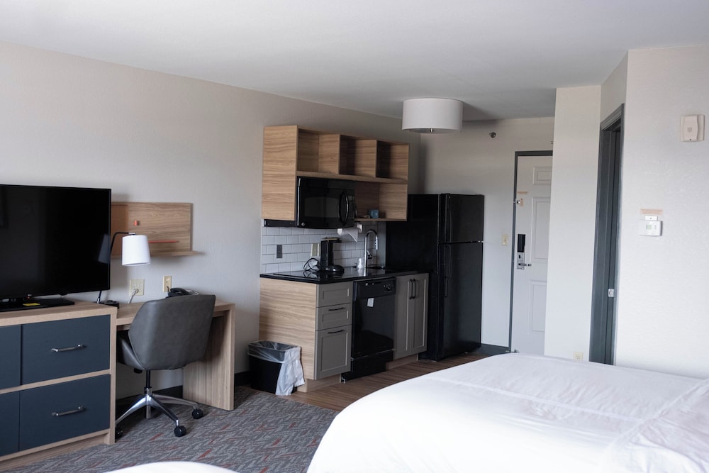 Candlewood Suites Sheridan by IHG - photo 19