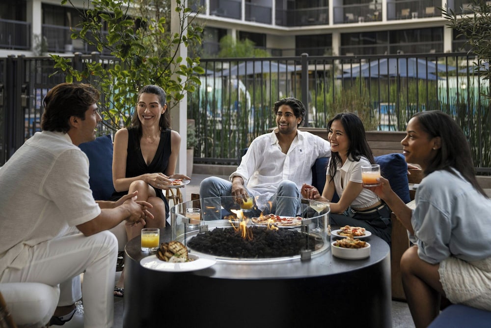 Sheraton Universal Hotel - photo 95