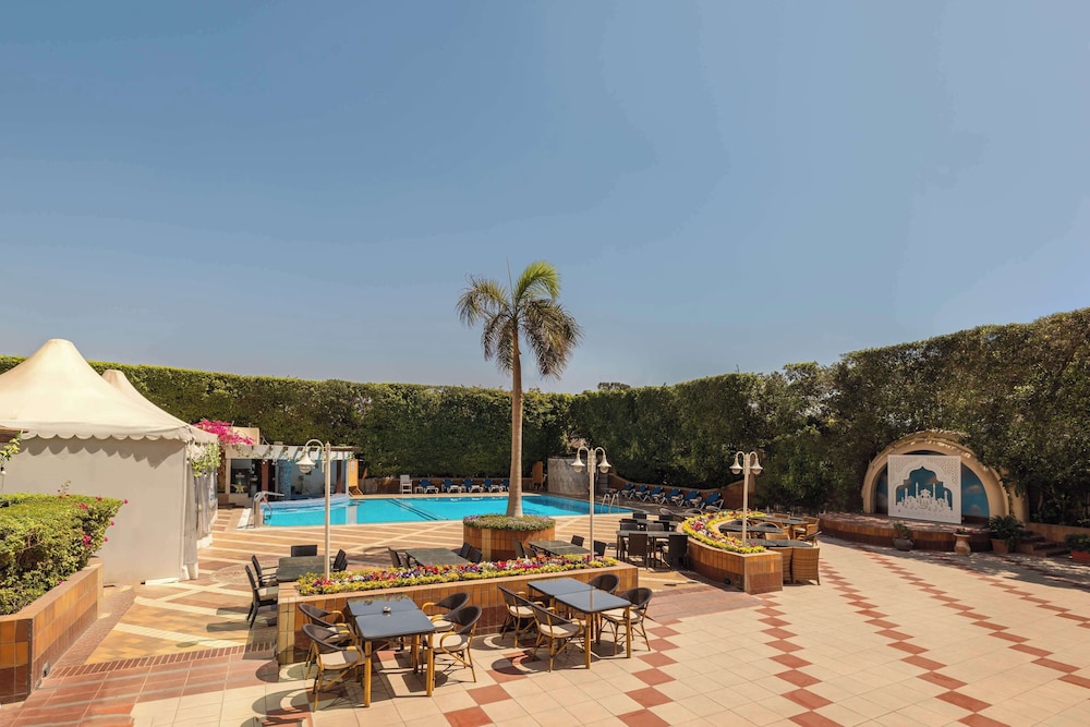 Sonesta Hotel Tower & Casino Cairo