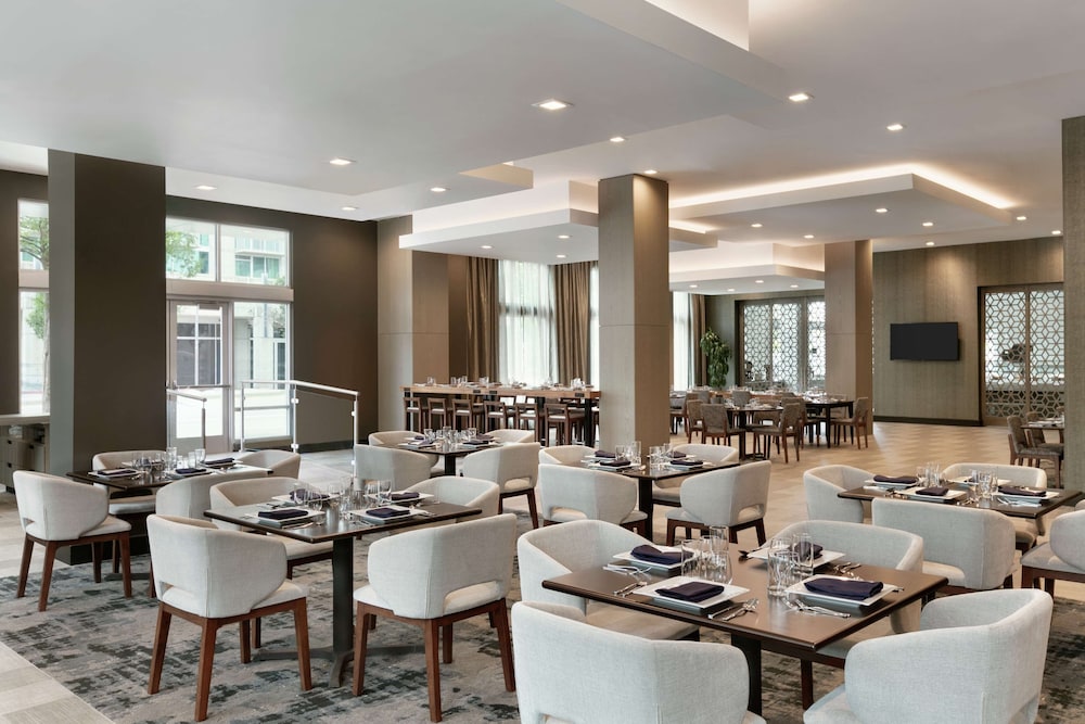 Embassy Suites by Hilton Atlanta Midtown - photo 38