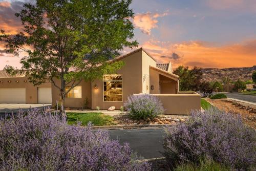 Rim Village Unit Q2 in Moab, United States