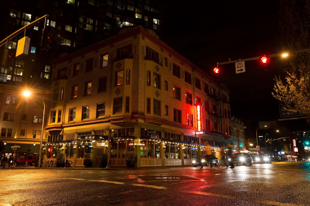 McMenamins Crystal Hotel - photo 88