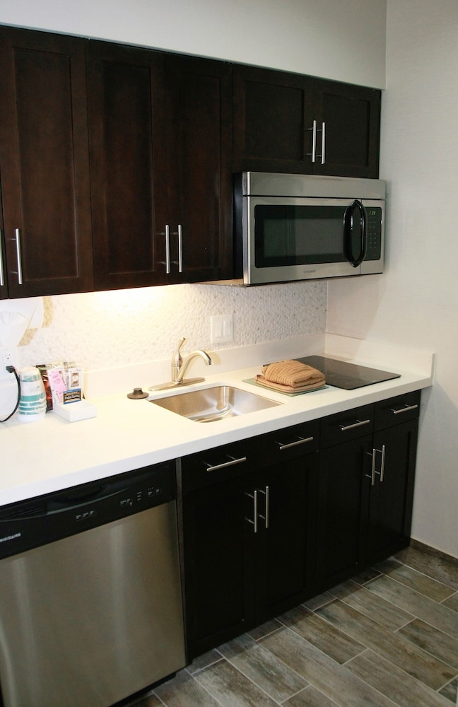 Homewood Suites by Hilton Dallas Arlington South - photo 22